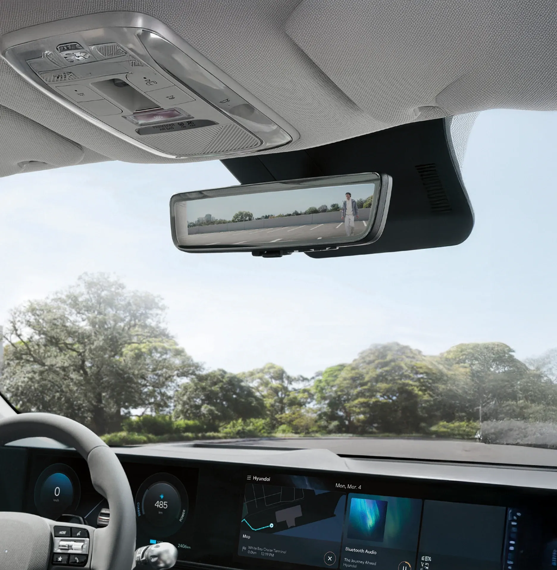 Digital camera-based rearview mirror
